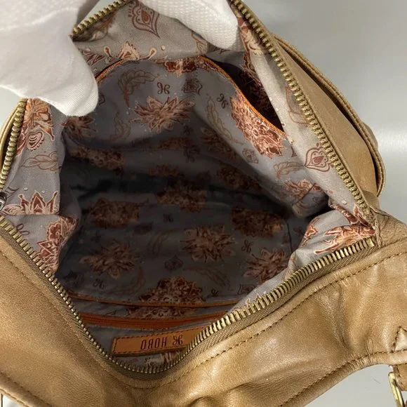 Hobo Angler Crossbody Bag - Picture 12 of 16